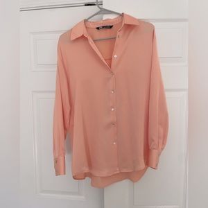 NWOT Zara Satin Effect Button Down Shirt in Peach Size Small
